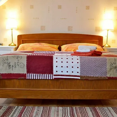 Guest house Daniela 3*